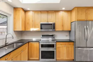 5719 SW 40th Ave, Portland, OR 97221 - Photo 11