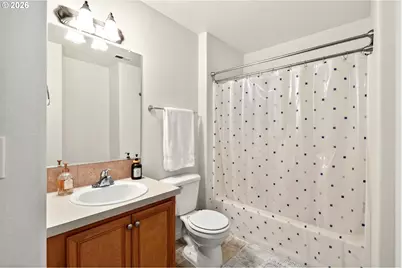 38476 Cascadia Village Dr, Sandy, OR 97055 - Photo 23