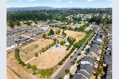 38476 Cascadia Village Dr, Sandy, OR 97055 - Photo 37