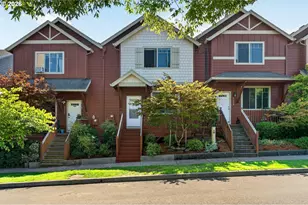 38476 Cascadia Village Dr, Sandy, OR 97055 - Photo 1