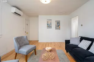 1004 NE 70th Ave, Portland, OR 97213 - Photo 9