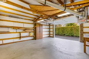 2245 SE Wendy Dr, Gresham, OR 97080 - Photo 37