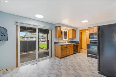 2245 SE Wendy Dr, Gresham, OR 97080 - Photo 9