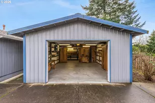 2245 SE Wendy Dr, Gresham, OR 97080 - Photo 35