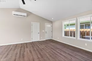 204 Douglas St, Longview, WA 98632 - Photo 9