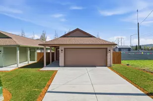 204 Douglas St, Longview, WA 98632 - Photo 11