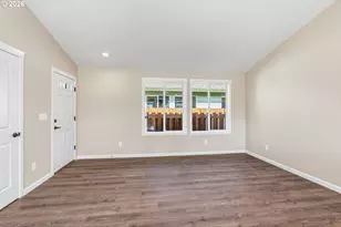 204 Douglas St, Longview, WA 98632 - Photo 7