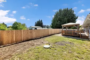 204 Veys Ave, Kelso, WA 98626 - Photo 33