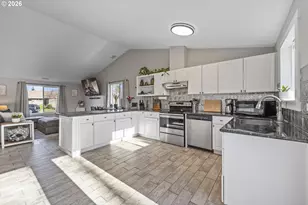 1054 Pana St, Woodburn, OR 97071 - Photo 11