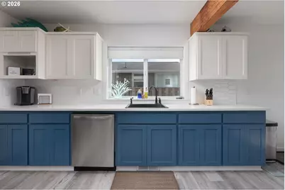 6317 NW Logan Rd, Lincoln City, OR 97367 - Photo 9