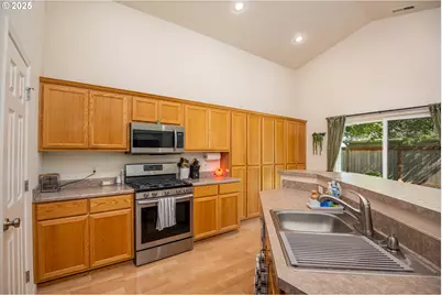 5419 Baden Way, Eugene, OR 97402 - Photo 11