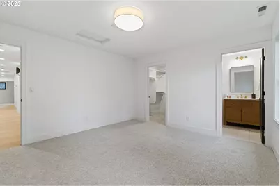 14100 Knaus Rd, Lake Oswego, OR 97034 - Photo 33