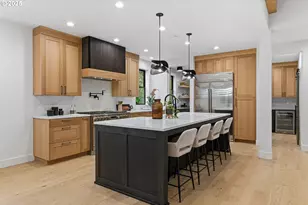 14100 Knaus Rd, Lake Oswego, OR 97034 - Photo 9