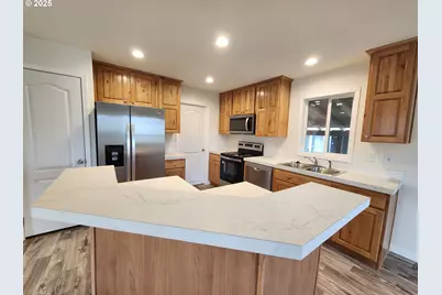 18780 S Central Point Rd #37, Oregon City, OR 97045 - Photo 5