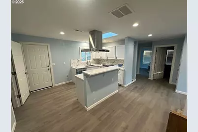 12746 SE 24th Ave, Milwaukie, OR 97222 - Photo 3