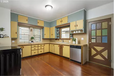 3303 S Kelly Ave, Portland, OR 97239 - Photo 13