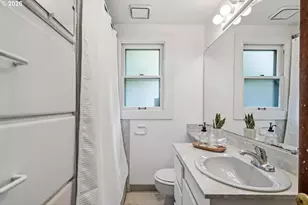 3303 S Kelly Ave, Portland, OR 97239 - Photo 15