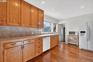 2860 College St, Baker City, OR 97814 - Photo 5