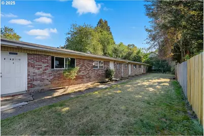 54 NW 13th St, Gresham, OR 97030 - Photo 3