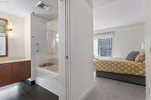 1310 NW Naito Pkwy, Portland, OR 97209 - Photo 23