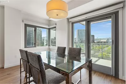 1310 NW Naito Pkwy #707, Portland, OR 97209 - Photo 13