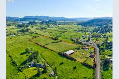 2529 Northside Rd, Sutherlin, OR 97479 - Photo 7