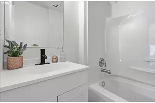 109 W Jefferson St, Bingen, WA 98605 - Photo 17