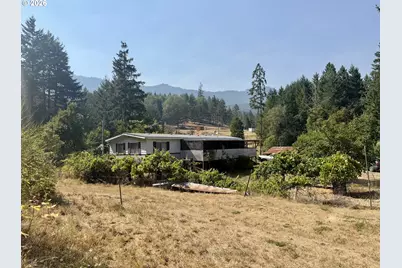 425 Tigerlily Ln, Oakland, OR 97462 - Photo 31