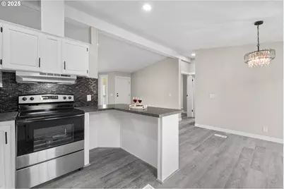 17520 SE 82nd Dr, Clackamas, OR 97015 - Photo 13