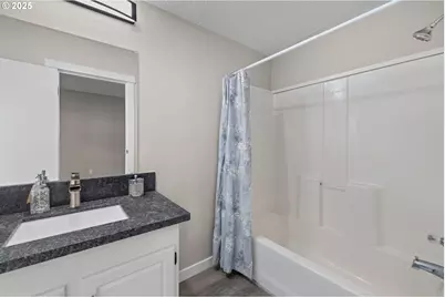 17520 SE 82nd Dr, Clackamas, OR 97015 - Photo 31