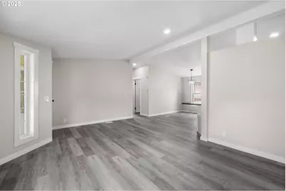 17520 SE 82nd Dr, Clackamas, OR 97015 - Photo 9