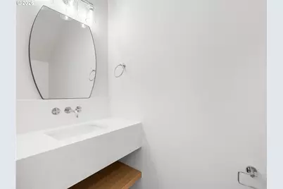 6126 NE Stanton St, Portland, OR 97213 - Photo 7