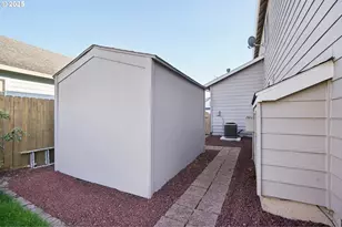 21937 NE Mason St, Fairview, OR 97024 - Photo 45