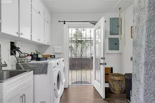 1215 Irving Rd, Eugene, OR 97404 - Photo 15