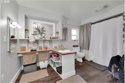 1215 Irving Rd, Eugene, OR 97404 - Photo 23