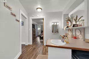 1215 Irving Rd, Eugene, OR 97404 - Photo 25