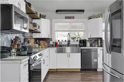 1215 Irving Rd, Eugene, OR 97404 - Photo 3