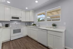 6704 SE Nehalem St, Portland, OR 97206 - Photo 11