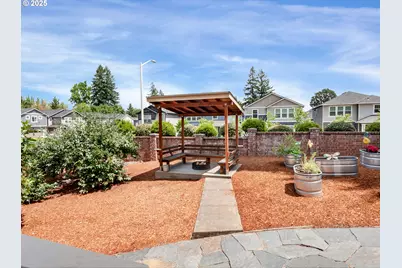 7913 SW Leiser Ln, Portland, OR 97224 - Photo 31