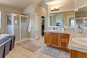 7913 SW Leiser Ln, Portland, OR 97224 - Photo 17
