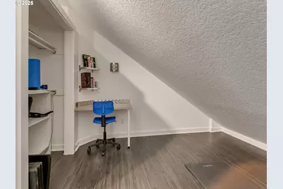 7913 SW Leiser Ln, Portland, OR 97224 - Photo 23