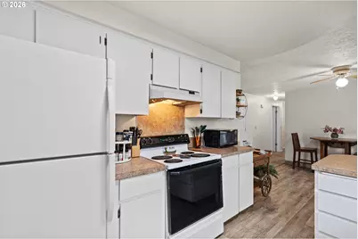 8718 NE 95th St, Vancouver, WA 98662 - Photo 15