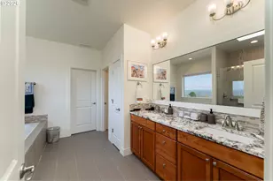 160 Windy River Rd, Kalama, WA 98625 - Photo 23