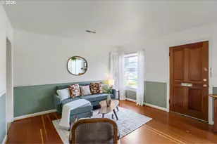 2226 N Sumner St, Portland, OR 97217 - Photo 5