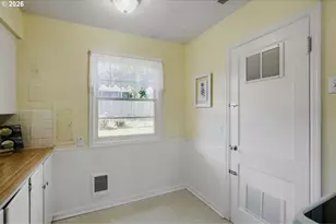 2226 N Sumner St, Portland, OR 97217 - Photo 17