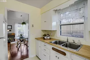 2226 N Sumner St, Portland, OR 97217 - Photo 17