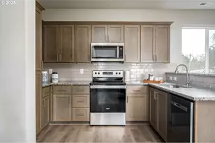 12086 SE Harold St, Portland, OR 97266 - Photo 15