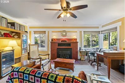 1189 Elrod Ave, Coos Bay, OR 97420 - Photo 3