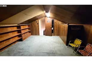 25346 Wheaton Ln, Veneta, OR 97487 - Photo 17