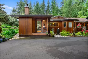 24880 E Arrah Wanna Blvd, Welches, OR 97067 - Photo 3